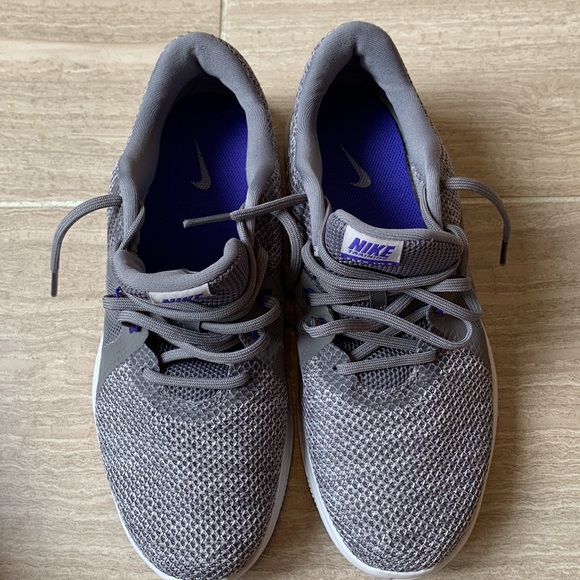 Nike training shoes 8.5 - Picture 2 of 5